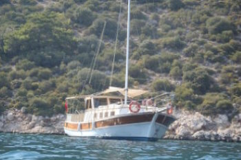 Bateau en bois a vendre